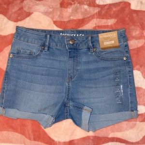 Roebuck shorts size 4 brand new